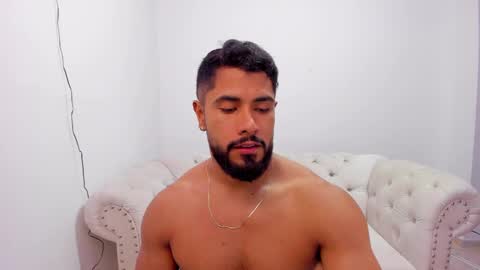 santiago_huntt online show from 12-12-24, 08:43