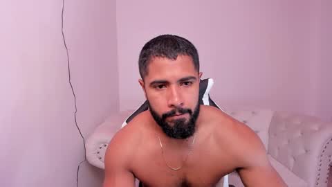 santiago_huntt online show from 02-26-25, 12:36