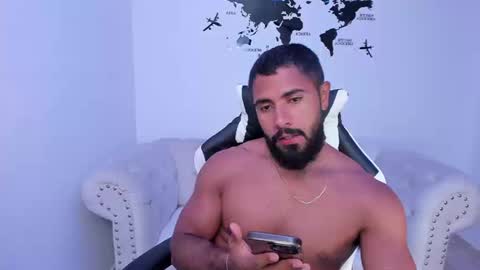 santiago_huntt online show from 09-22-25, 08:44