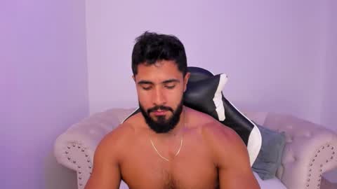 santiago_huntt online show from 02-10-26, 07:40
