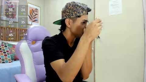 santiago_johnson_ online show from 09-15-25, 01:22