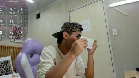 santiago_johnson_ online show from 09-16-25, 01:23