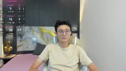 santiago_russo18 online show from 11-07-25, 07:14