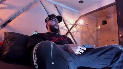 Snapshot of santiagohincapiie chatting on 03-01-26, 04:14 Santiago Hincapiie online show from 03-01-26, 04:14