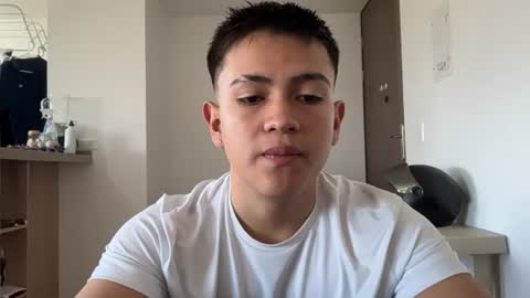 santiagomg_ online show from 07-16-26, 06:36
