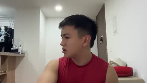 santiagomg_ online show from 07-23-26, 10:51