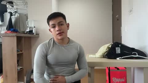 santiagomg_ online show from 07-27-26, 08:05