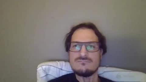 Snapshot of santiagorivera012477 chatting on 11-28-25, 02:03 santiagorivera012477 online show from 11-28-25, 02:03