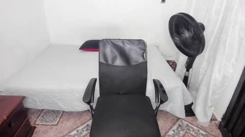 Julius Novachrono  online show from 01-04-25, 10:34