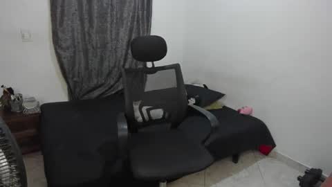 Julius Novachrono  online show from 04-29-26, 05:22