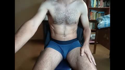 Snapshot of santifun33 chatting on 02-27-25, 08:53 Santiago online show from 02-27-25, 08:53