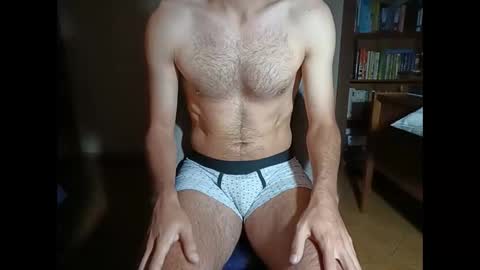 Snapshot of santifun33 chatting on 09-09-25, 06:57 Santiago online show from 09-09-25, 06:57