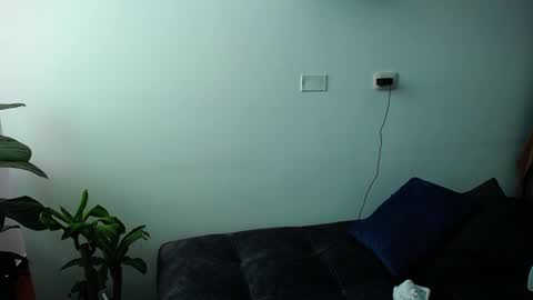 Santii online show from 12-24-24, 02:01