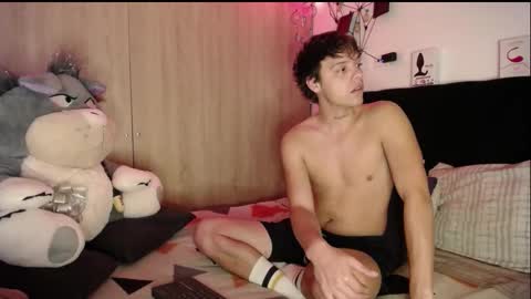 Santii online show from 11-16-25, 11:38