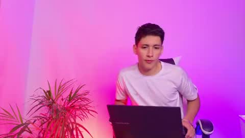 SantiLux online show from 07-26-26, 02:09