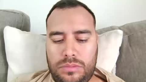 Thiago.... online show from 04-12-26, 04:56