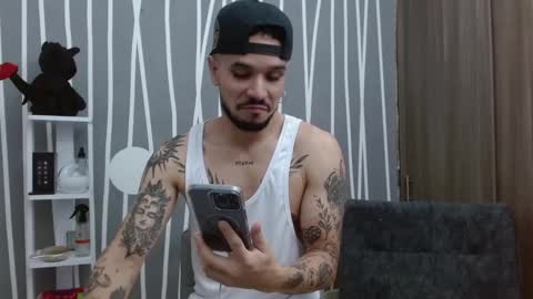 Snapshot of santti_torres chatting on 10-09-25, 03:48 Santy Torres online show from 10-09-25, 03:48