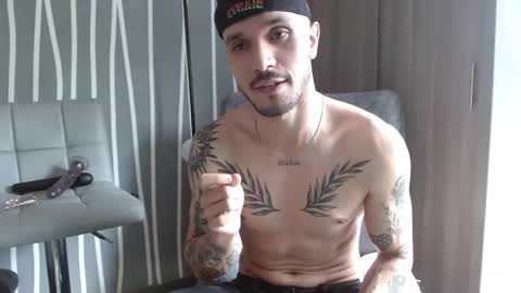 Santy Torres online show from 02-25-26, 02:27