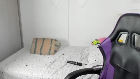 Mr. Santiago online show from 12-01-24, 04:29