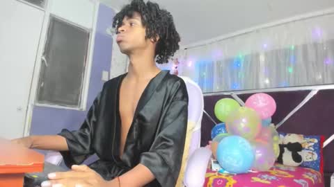 santy online show from 12-17-25, 12:11