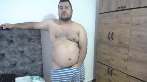 Snapshot of santy_gold chatting on 09-09-25, 07:02 Santiago online show from 09-09-25, 07:02