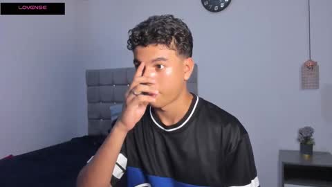 santy_stump online show from 02-15-26, 07:21