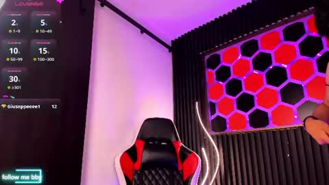 Santy  online show from 07-25-26, 03:37