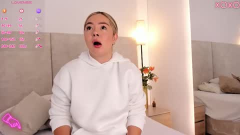 Saori  online show from 11-13-25, 11:53