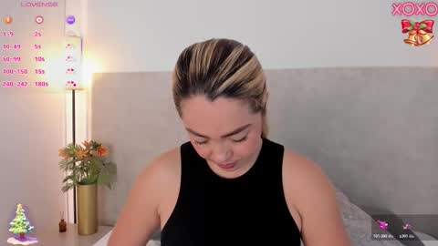 Saori  online show from 12-22-25, 12:02