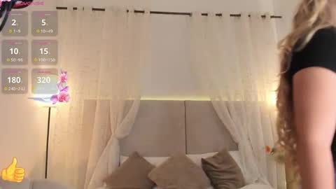Snapshot of saori_newman chatting on 05-28-26, 11:40 Saori online show from 05-28-26, 11:40