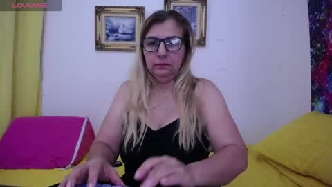 sara online show from 05-08-26, 01:00