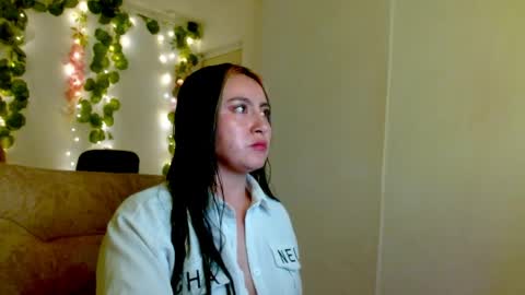 sara912679 online show from 05-21-26, 01:40