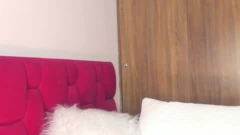 Snapshot of sara_699 chatting on 02-28-25, 01:25 Sara online show from 02-28-25, 01:25