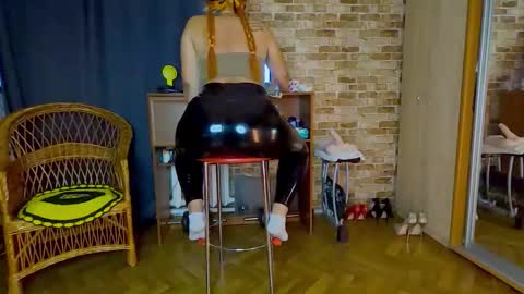 sara  foxy online show from 05-24-26, 02:27