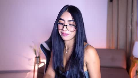 Snapshot of sara_albrecht chatting on 12-28-24, 12:45 Sara  online show from 12-28-24, 12:45