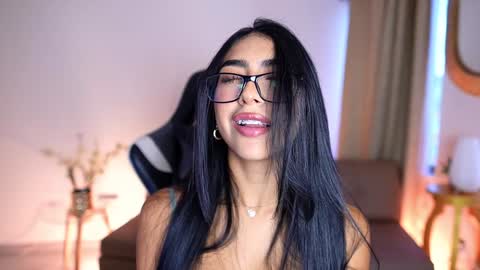 Snapshot of sara_albrecht chatting on 12-30-24, 03:46 Sara  online show from 12-30-24, 03:46