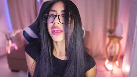 Snapshot of sara_albrecht chatting on 01-13-25, 03:47 Sara  online show from 01-13-25, 03:47