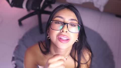 Snapshot of sara_albrecht chatting on 02-18-25, 03:54 Sara  online show from 02-18-25, 03:54