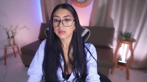 Snapshot of sara_albrecht chatting on 02-19-25, 12:44 Sara  online show from 02-19-25, 12:44