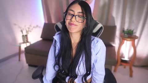 Snapshot of sara_albrecht chatting on 02-19-25, 03:49 Sara  online show from 02-19-25, 03:49