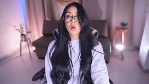 Snapshot of sara_albrecht chatting on 03-03-25, 12:27 Sara  online show from 03-03-25, 12:27