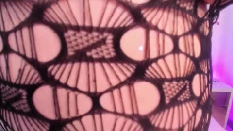 SARA ARIAS  online show from 01-10-25, 08:04