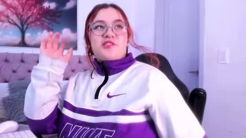 SARA ARIAS  online show from 03-08-25, 02:01