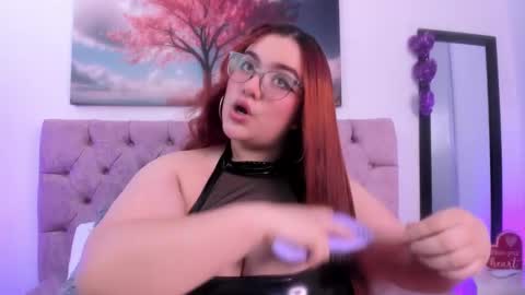 SARA ARIAS  online show from 03-08-25, 08:25