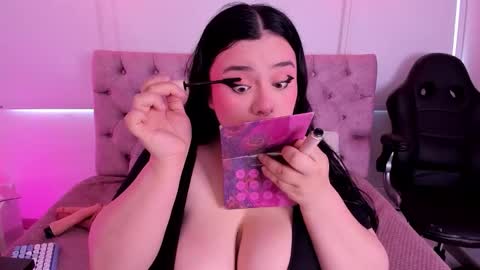 SARA ARIAS  online show from 09-24-25, 11:35