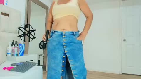 sara online show from 06-26-26, 08:02