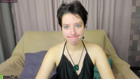 Sarah online show from 11-17-25, 01:00