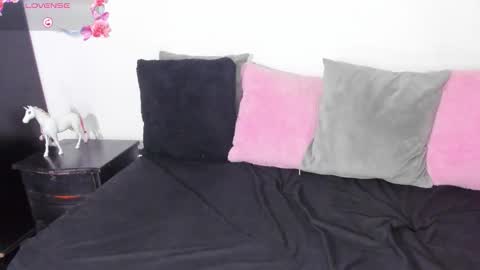 Snapshot of sara_gonz chatting on 09-14-25, 10:09 sara gonzalez online show from 09-14-25, 10:09