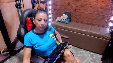 Snapshot of sara_hot_2 chatting on 01-18-25, 02:58 no limits sarah online show from 01-18-25, 02:58