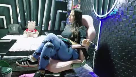 Snapshot of sara_hot_2 chatting on 02-03-25, 12:04 no limits sarah online show from 02-03-25, 12:04